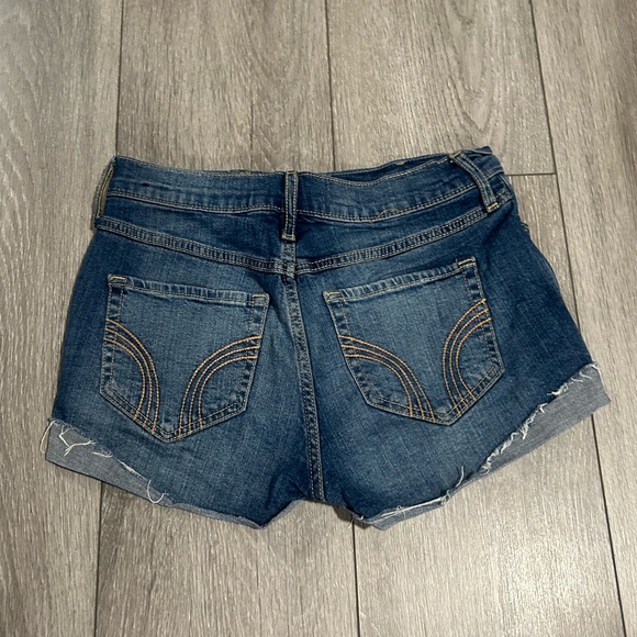 Holister Low Rise Midi Short - Picture 2 of 2